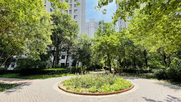 远洋万和城外景图