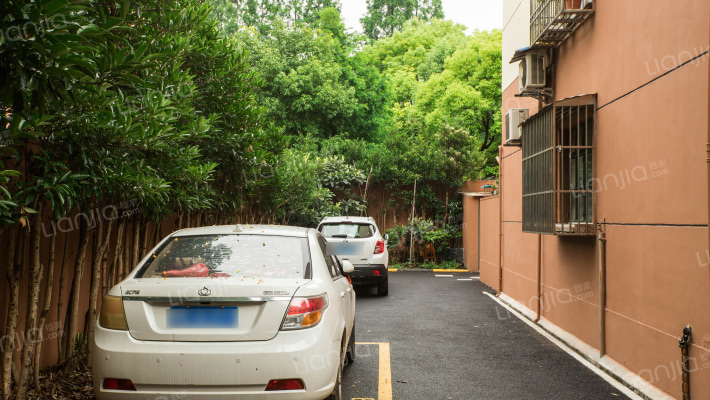 三江小区外景图