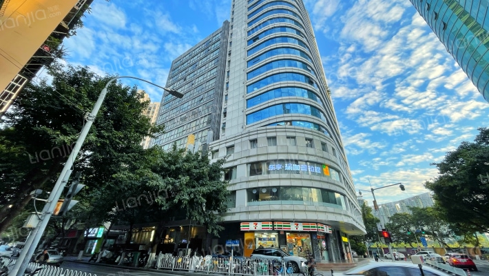 拜高大厦外景图