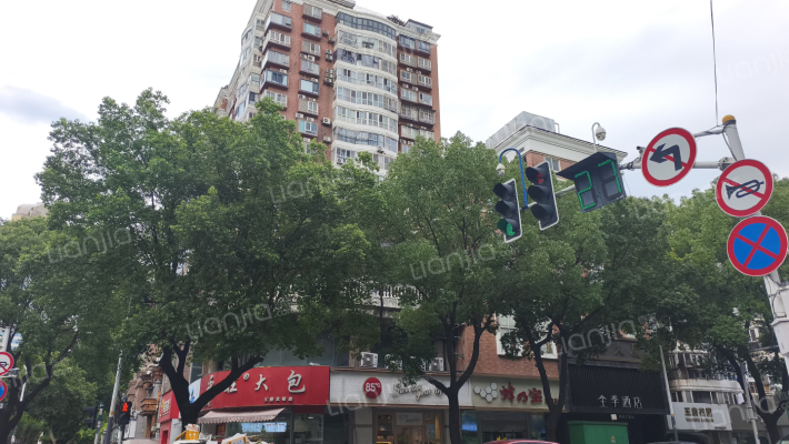 王府花园外景图