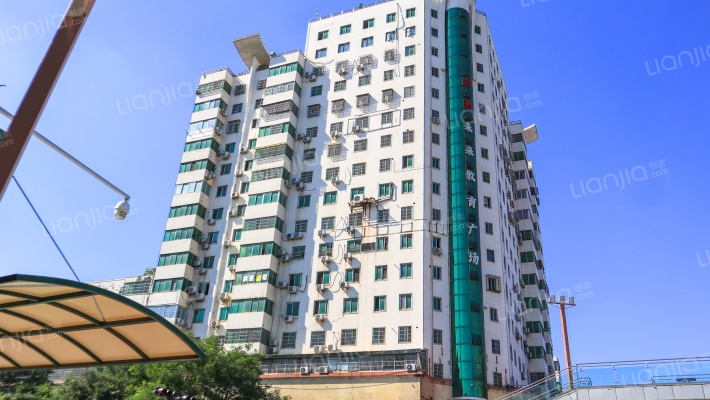 四发商贸城外景图