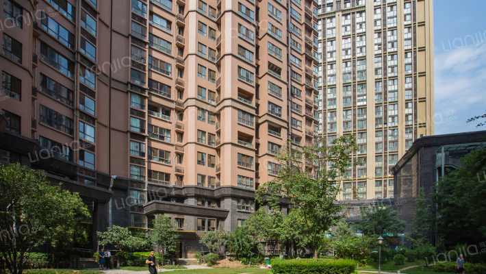 华城泊郡外景图