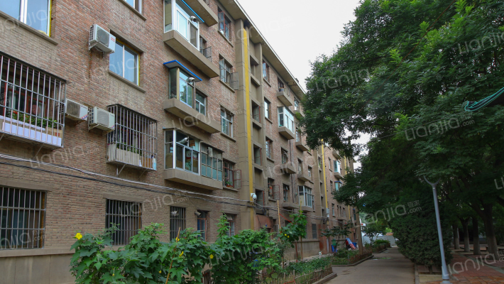 甘肃政法学院家属院外景图