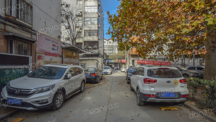 满庭芳家属院外景图
