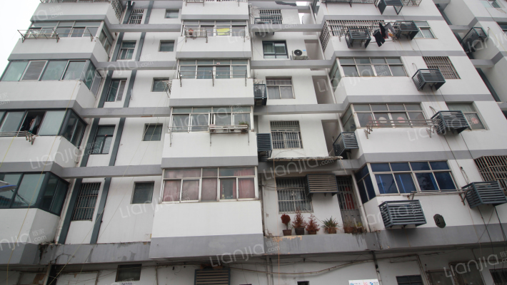 涟水县广播电视台宿舍楼外景图