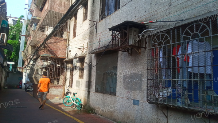 江南大厦外景图