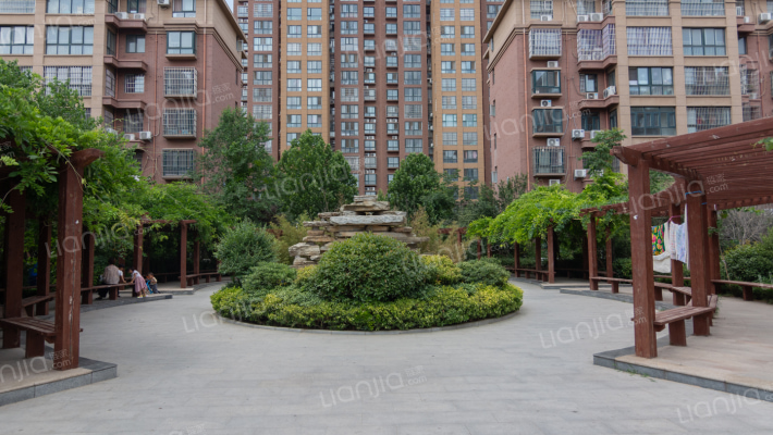 龙翔香格里拉南区外景图