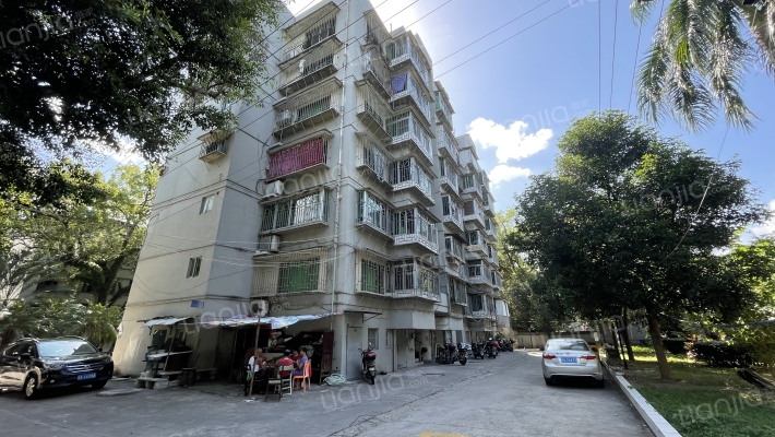 肺科医院单位宿舍外景图