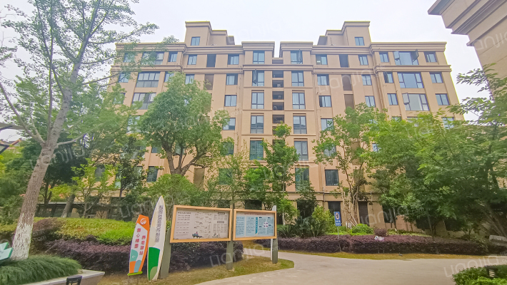 滨河景苑外景图