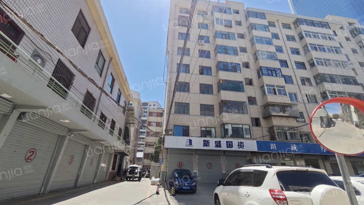 机械厅家属院外景图