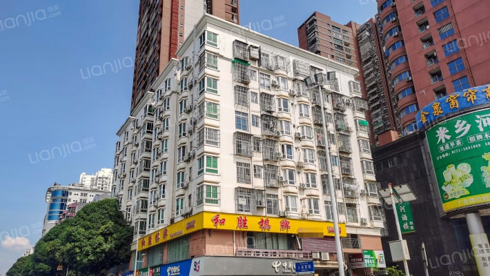 人民大厦外景图