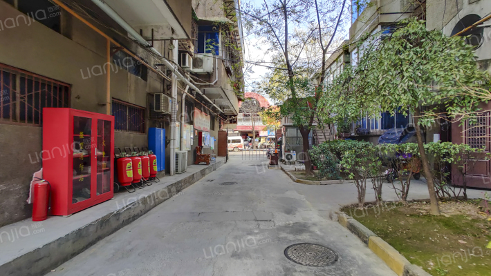 胡家庙勤工路72号院外景图