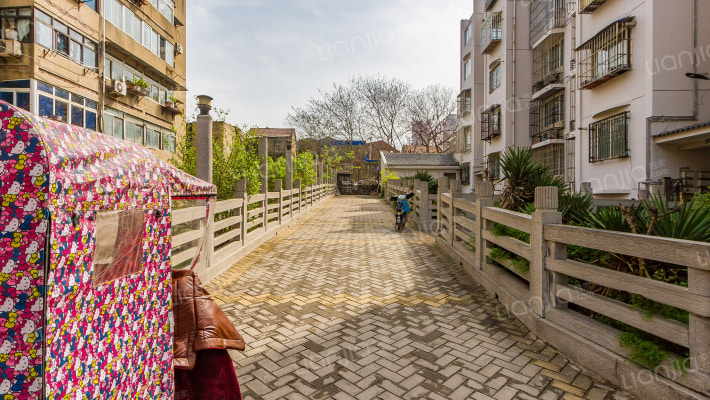 梅园公寓外景图