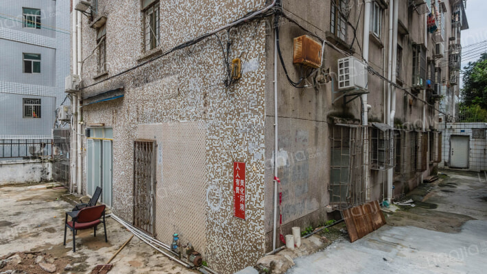 龙翠花园外景图