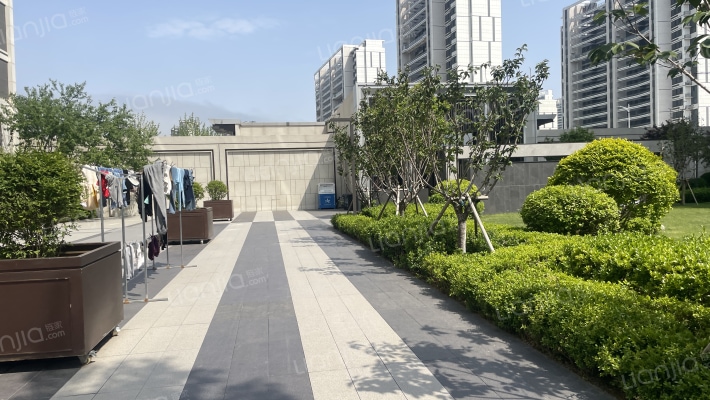 龙湖金湾天钜一期外景图