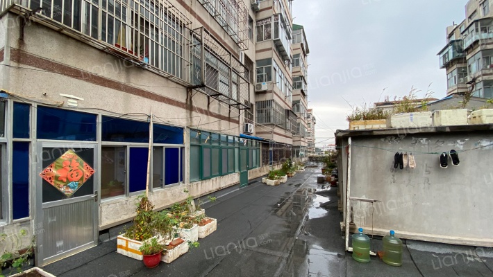 盛隆小区外景图