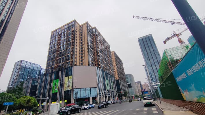 IMC国际广场外景图