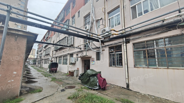 药材公司外景图