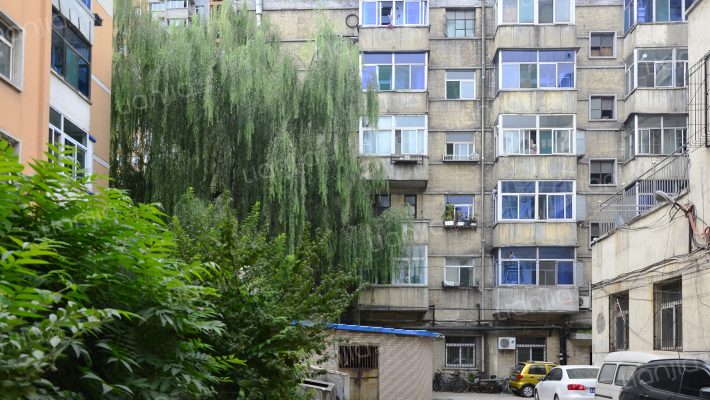 迎新华苑外景图