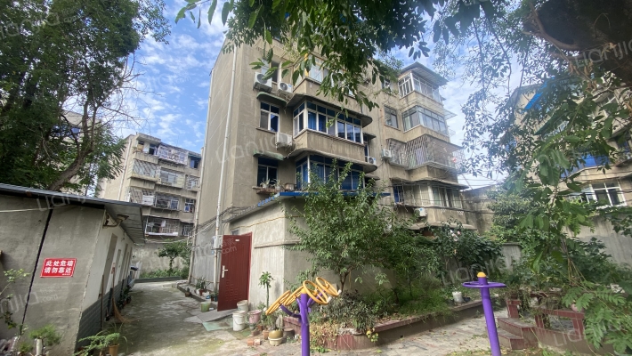 东环路256号院外景图