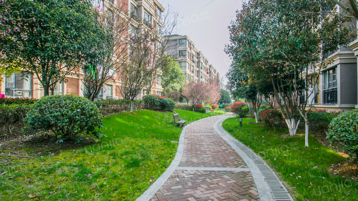 阳光绿城外景图