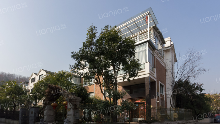 艇湖花园外景图