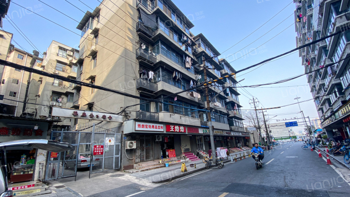 茶麻公司宿舍外景图