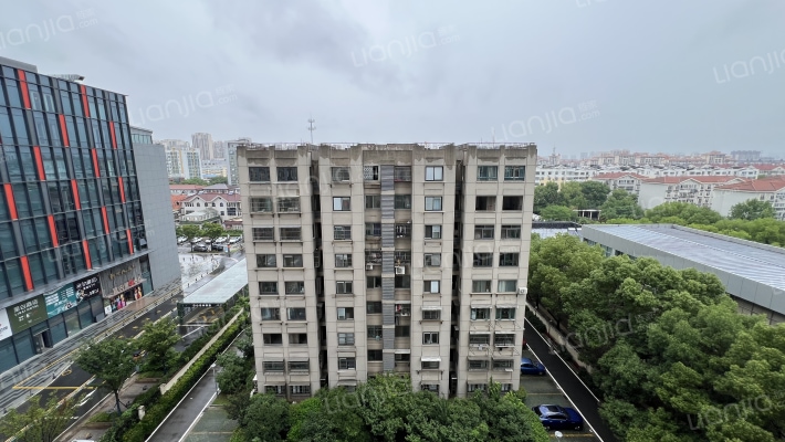 竹山华庭外景图