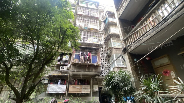 烟草公司宿舍外景图