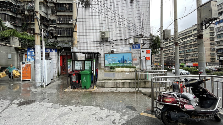 花溪大道北段128号外景图