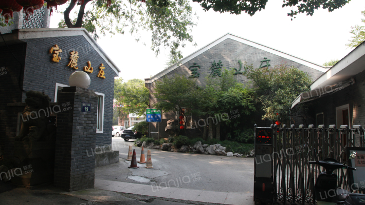 宝麓山庄外景图