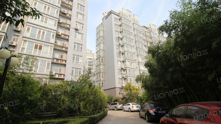 康桥水岸外景图