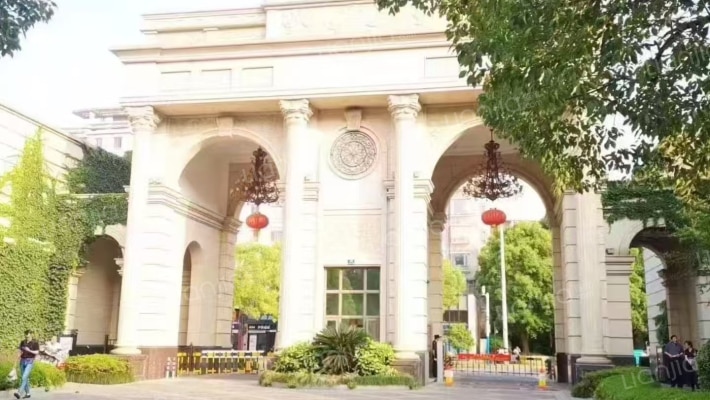 经纬城市绿洲外景图