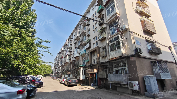 铁城公寓北院外景图