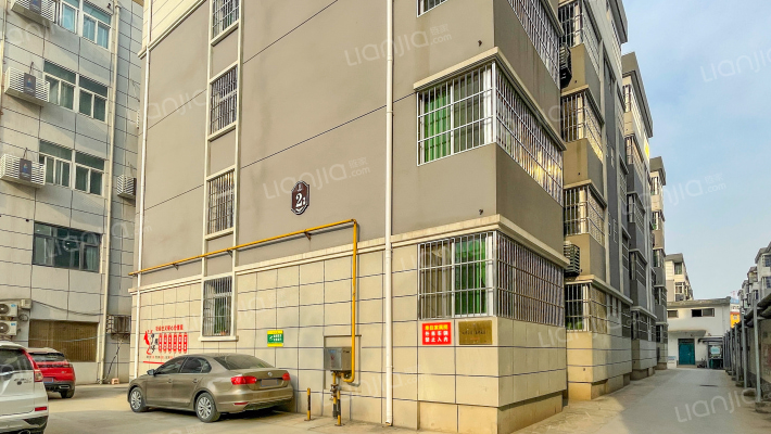 人行小区外景图