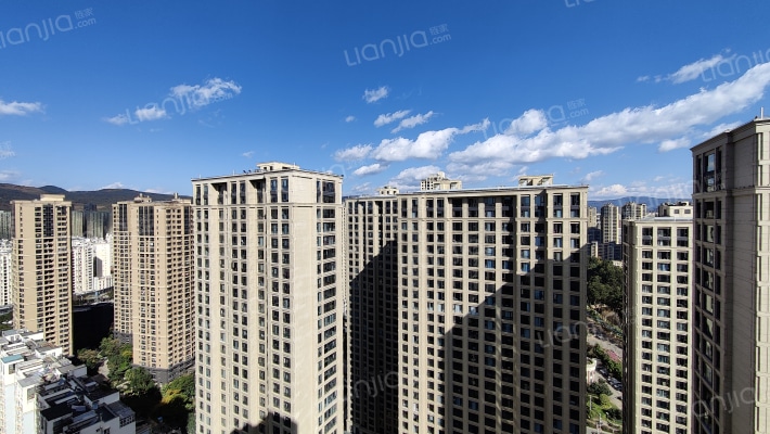 绿城春江明月外景图