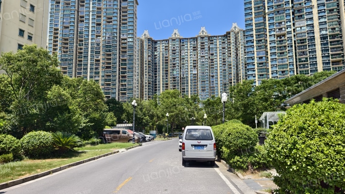 恒大金碧天下外景图