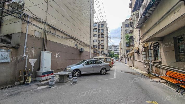 马场湖小区外景图