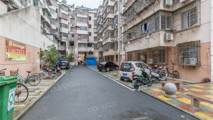 东安花园外景图