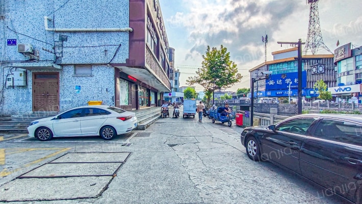 供销大厦外景图