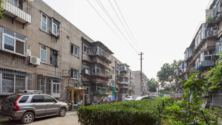 文南楼东区外景图