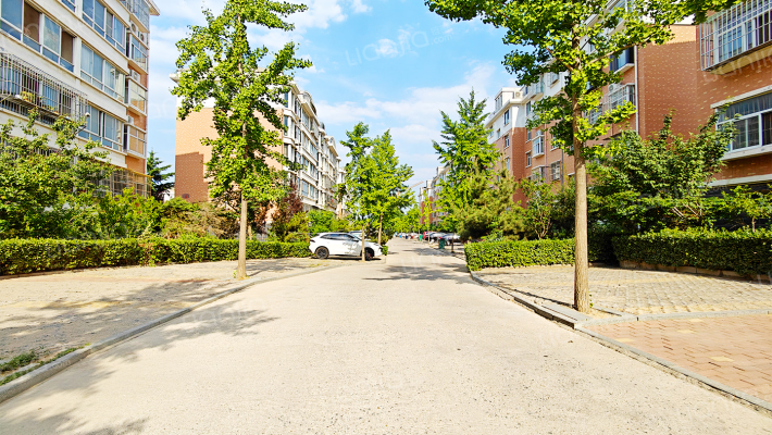 卧龙家园东区外景图