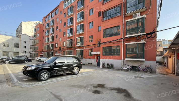 新源居小区外景图