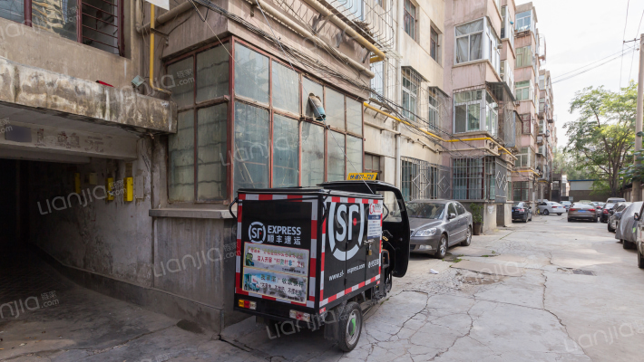 兰州市焦家湾粮库家属院外景图