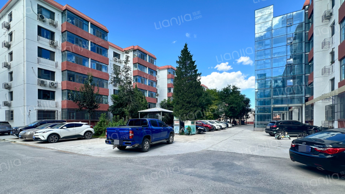 月华新村外景图