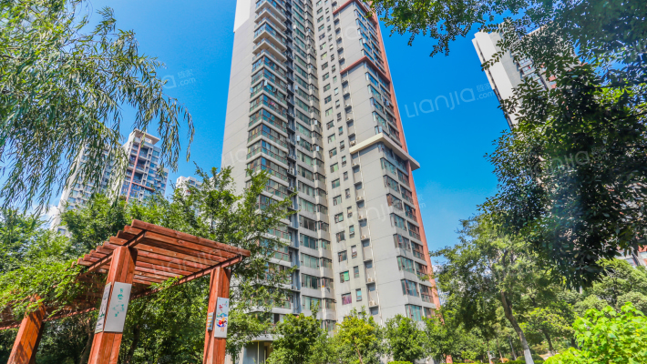 民发天地外景图