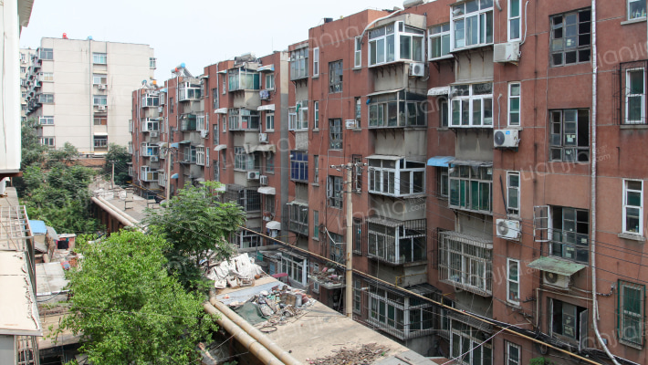 无影山路西街外景图