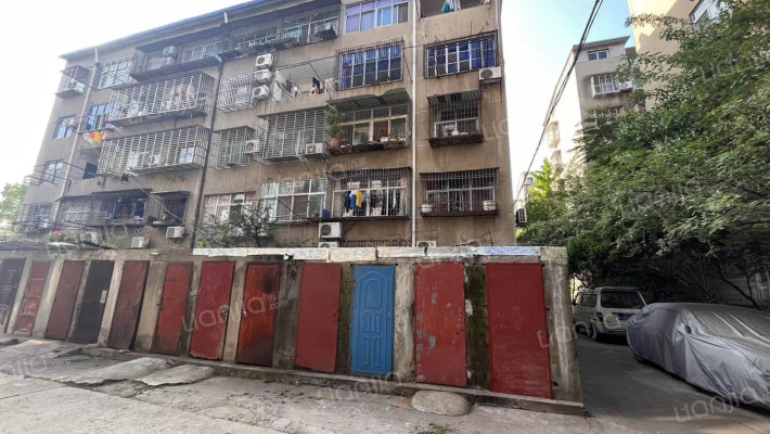 襄樊兴宇实业有限公司宿舍外景图