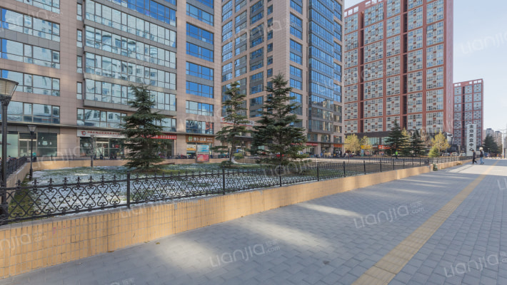 金海商富中心外景图