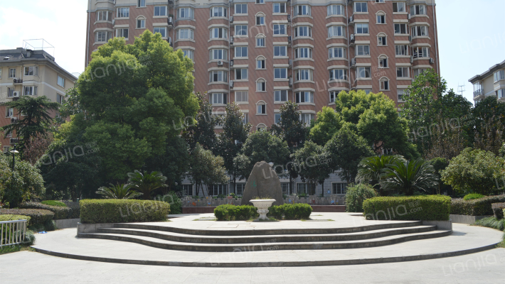 凯旋公寓外景图